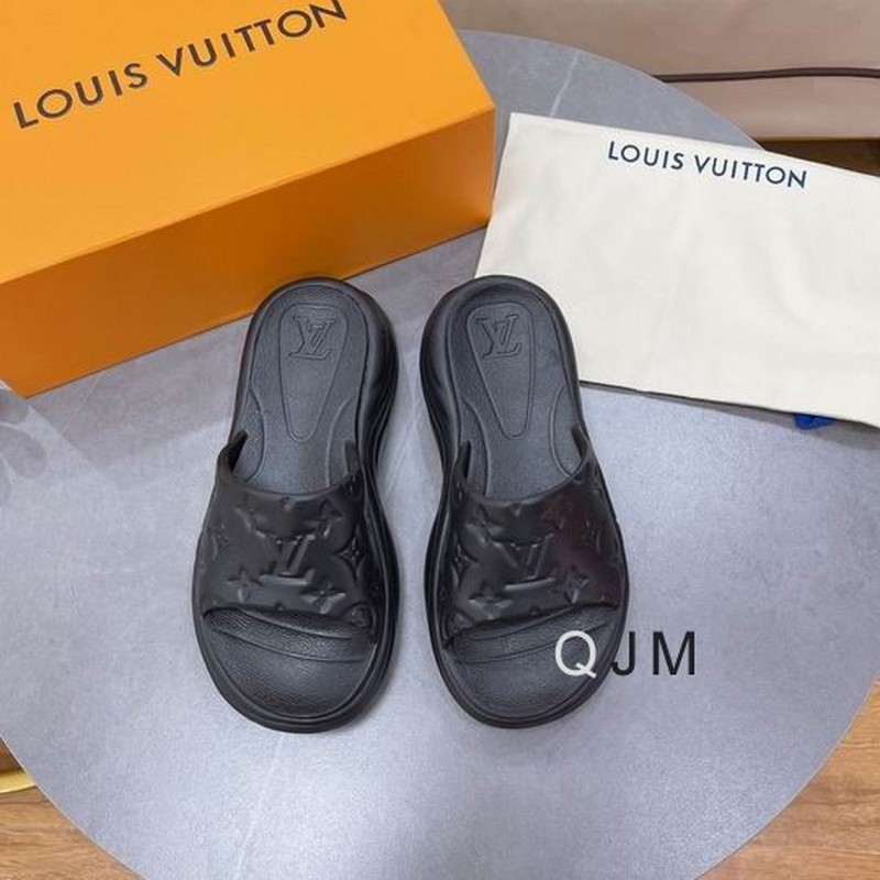 LV Women's Slippers 358